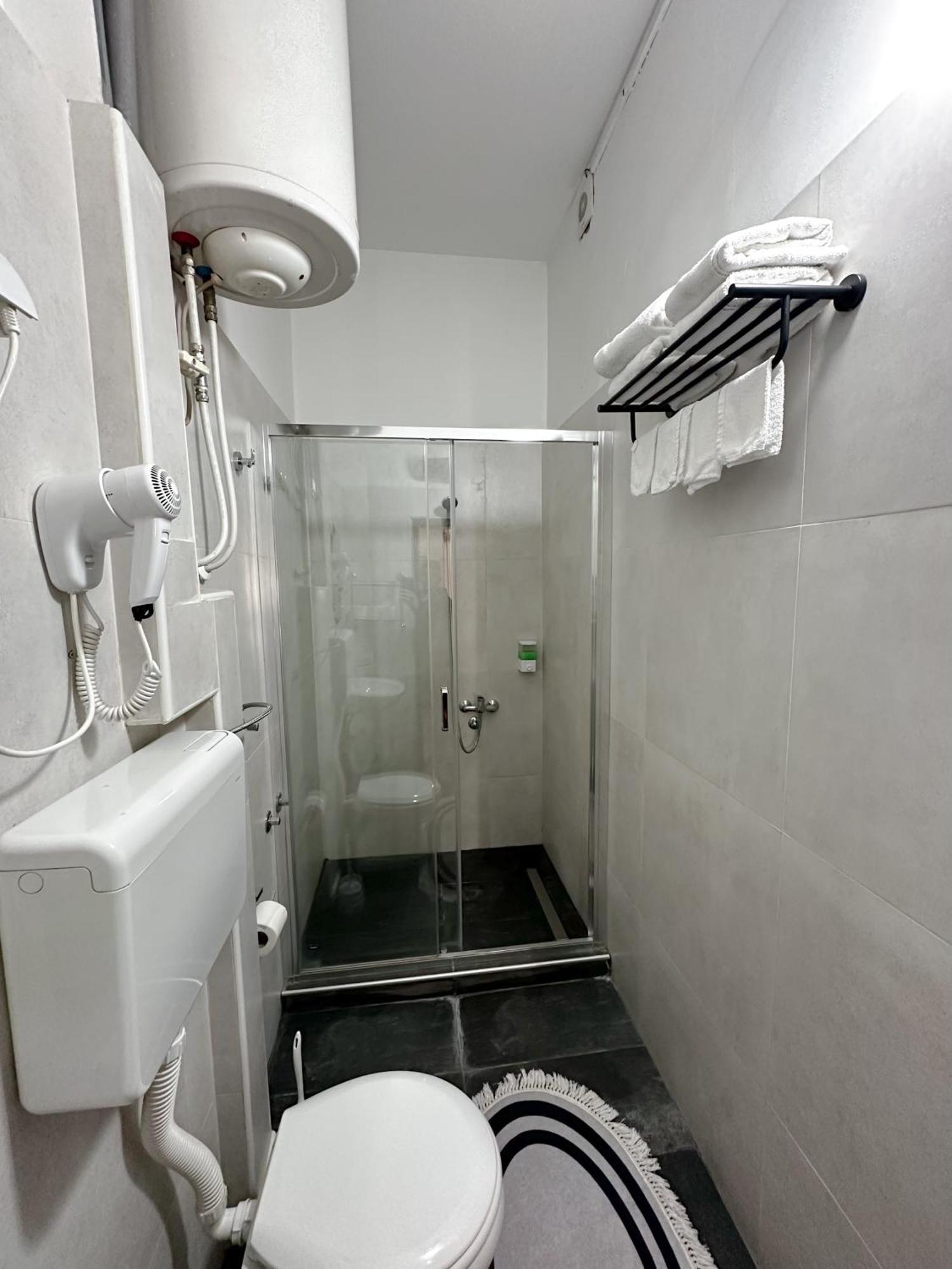 The Only One Apartments Ni Exterior foto
